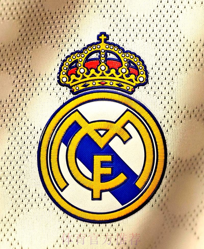 官方-皇马中场切玛加盟斯图加特 转会费300万欧